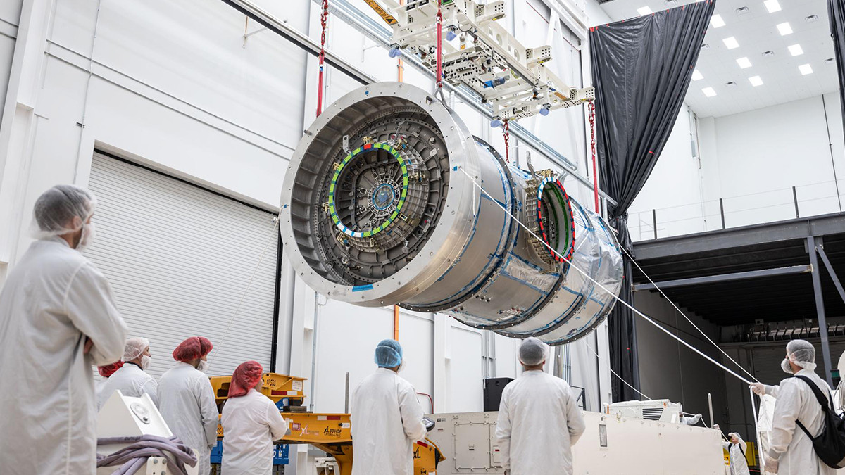 เปรียบเทียบเทคโนโลยีของสถานีอวกาศนานาชาติกับ Lunar Gateway