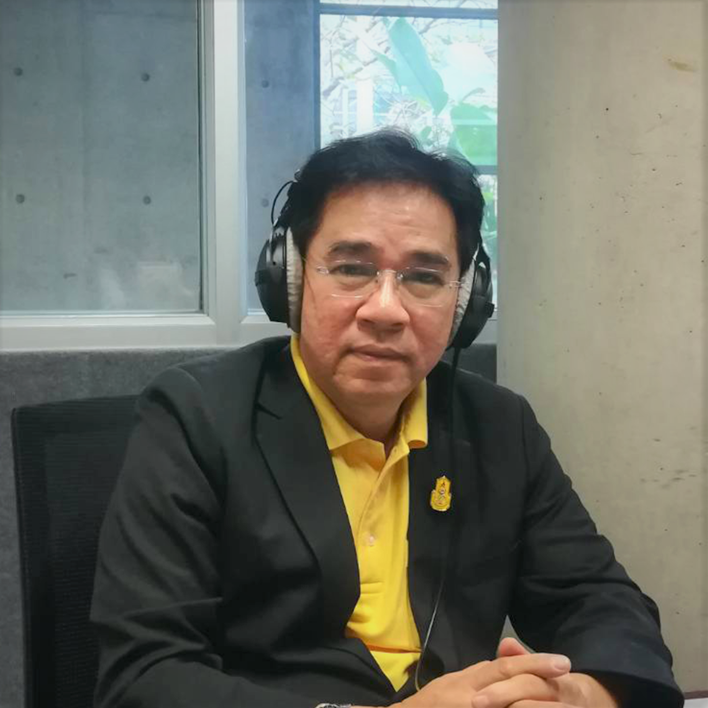 รูปภาพ รศ. เอนก   ศิริพานิชกร