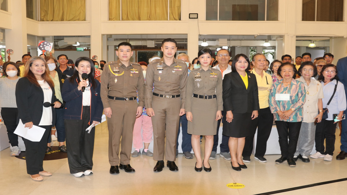 ไทยพีบีเอสพอดแคสต์ร่วมกับรายการสถานีประชาชน สร้างเครือข่ายรู้เท่าทันภัยไซเบอร์ สัญจรเขตบางรัก กรุงเทพฯ 